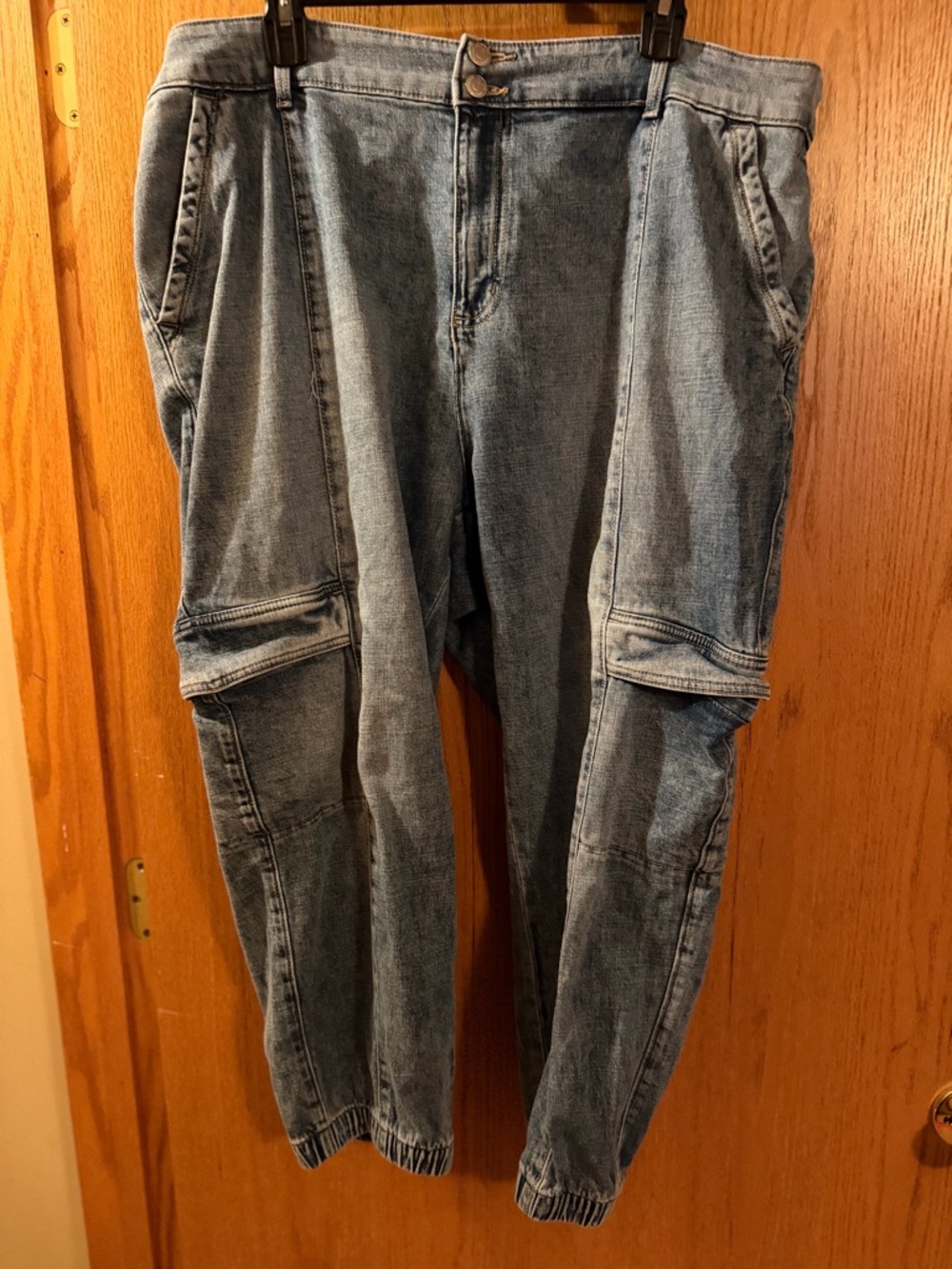 Sonoma Women's Relaxed Cargo Barrel style Jeans in Light Blue Denim